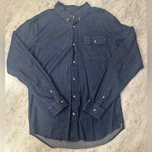 EZEKIEL Button Down Shirt Size Large